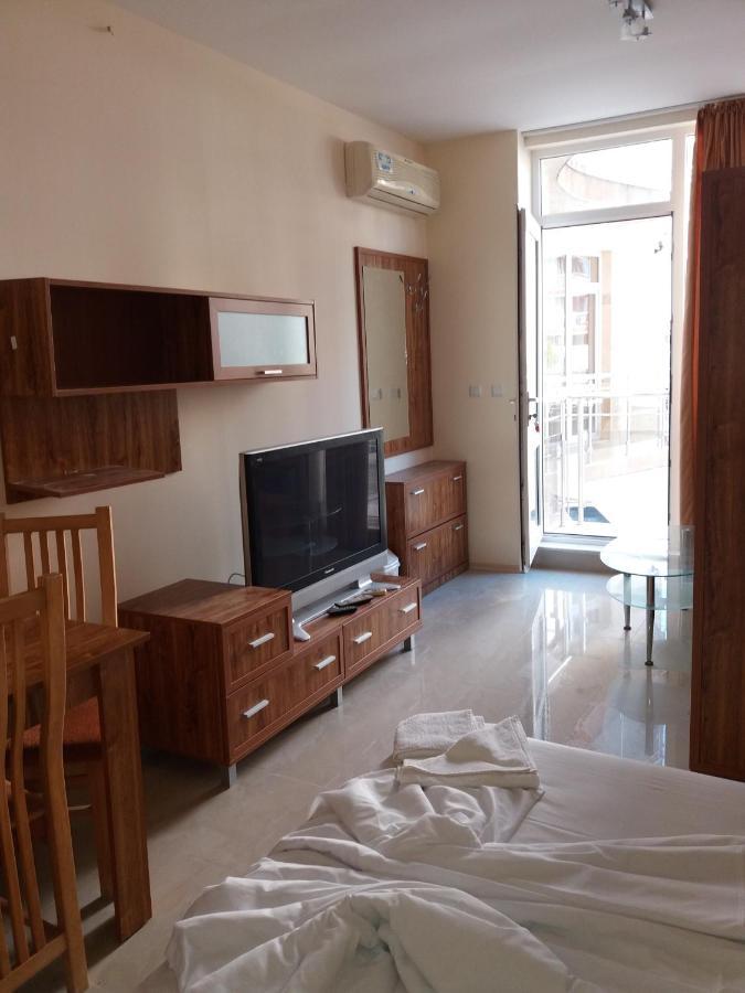 Golden Sea View Apartments 1 Поморие Экстерьер фото