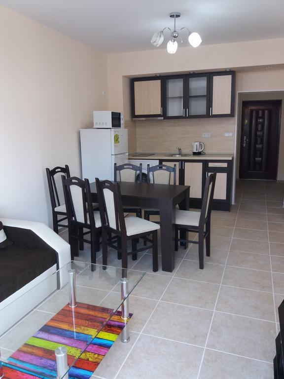 Golden Sea View Apartments 1 Поморие Экстерьер фото